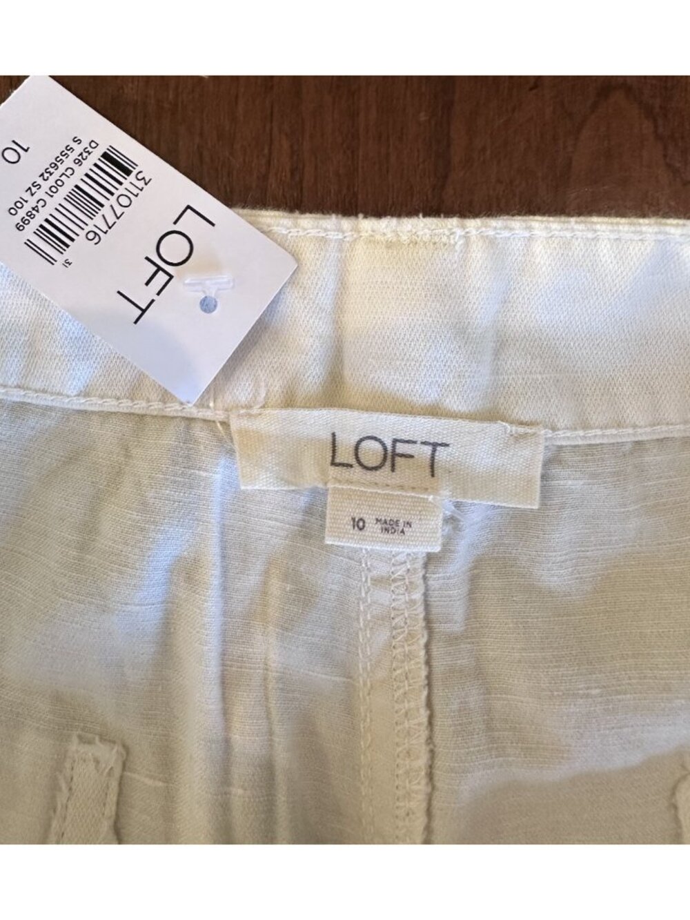 LOFT Women's White Linen Shorts Size 10 Quiet Luxury Classic - Picture 5 of 5